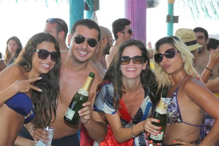 Edde Sands Champagne Shower